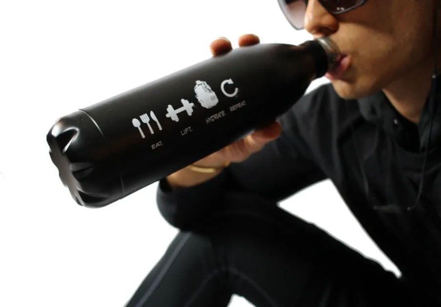 GALLON GEAR STAINLESS STEEL VACUMN INSULATED WATER BOTTLE 25oz/750ml KEEP COLD FOR 24 HOURS | HOT FOR 12 HOURS (BLACK)