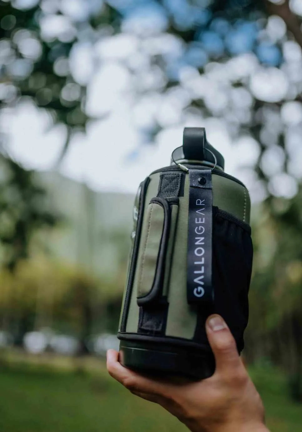 * IN STOCK * 2025 GALLON GEAR COMBO 64 OUNCE STAINLESS STEEL BLACK | GYM WATER BOTTLE WITH SLEEVE | NEOPRENE SLEEVE WITH CARRYING HANDLE (BLACK BOTTLE/OLIVE SLEEVE)