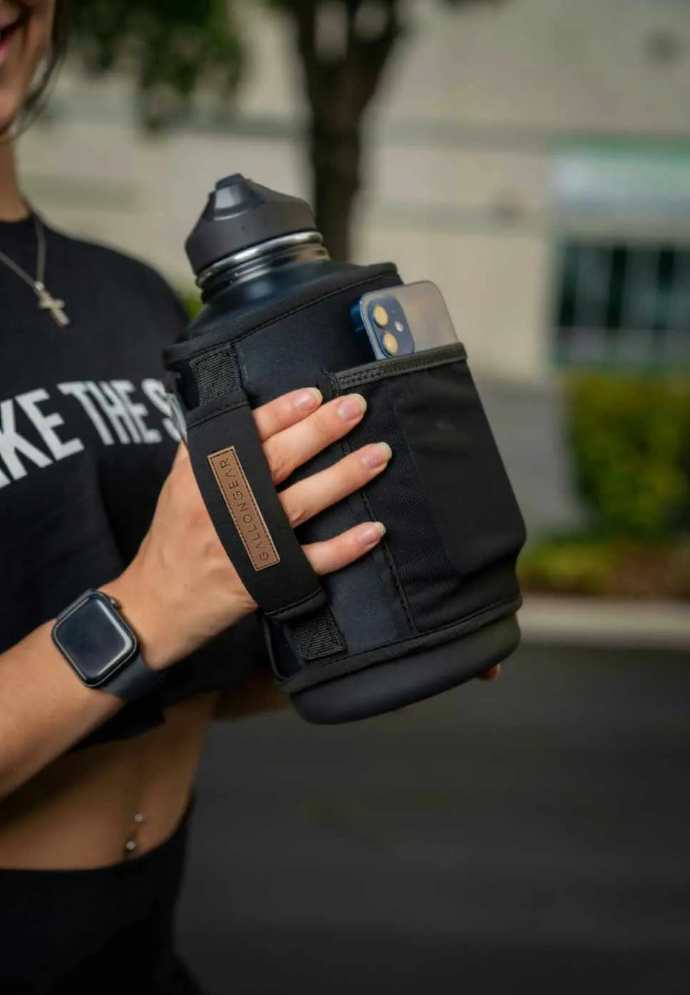 * IN - STOCK * 2025 GALLON GEAR COMBO 40 OUNCE STAINLESS STEEL | GYM WATER BOTTLE WITH SLEEVE | NEOPRENE SLEEVE WITH CARRYING HANDLE (BLACK BOTTLE /BLACK/BROWN SLEEVE)