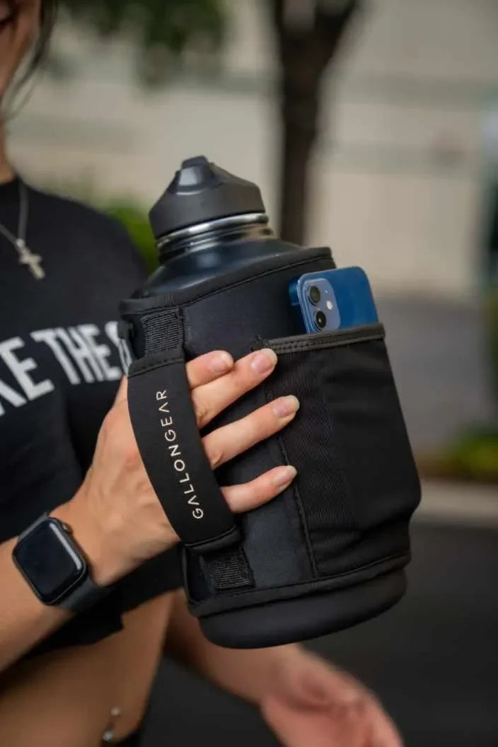 * IN STOCK * 2026 GALLON GEAR STAINLESS STEEL COMBO INSULATED WATER BOTTLE | WITH HANDLE SNAP TOP LID 40 OUNCE | GYM WATER BOTTLE WITH SLEEVE | NEOPRENE SLEEVE WITH CARRYING HANDLE (BLACK BOTTLE/BLACK SLEEVE)