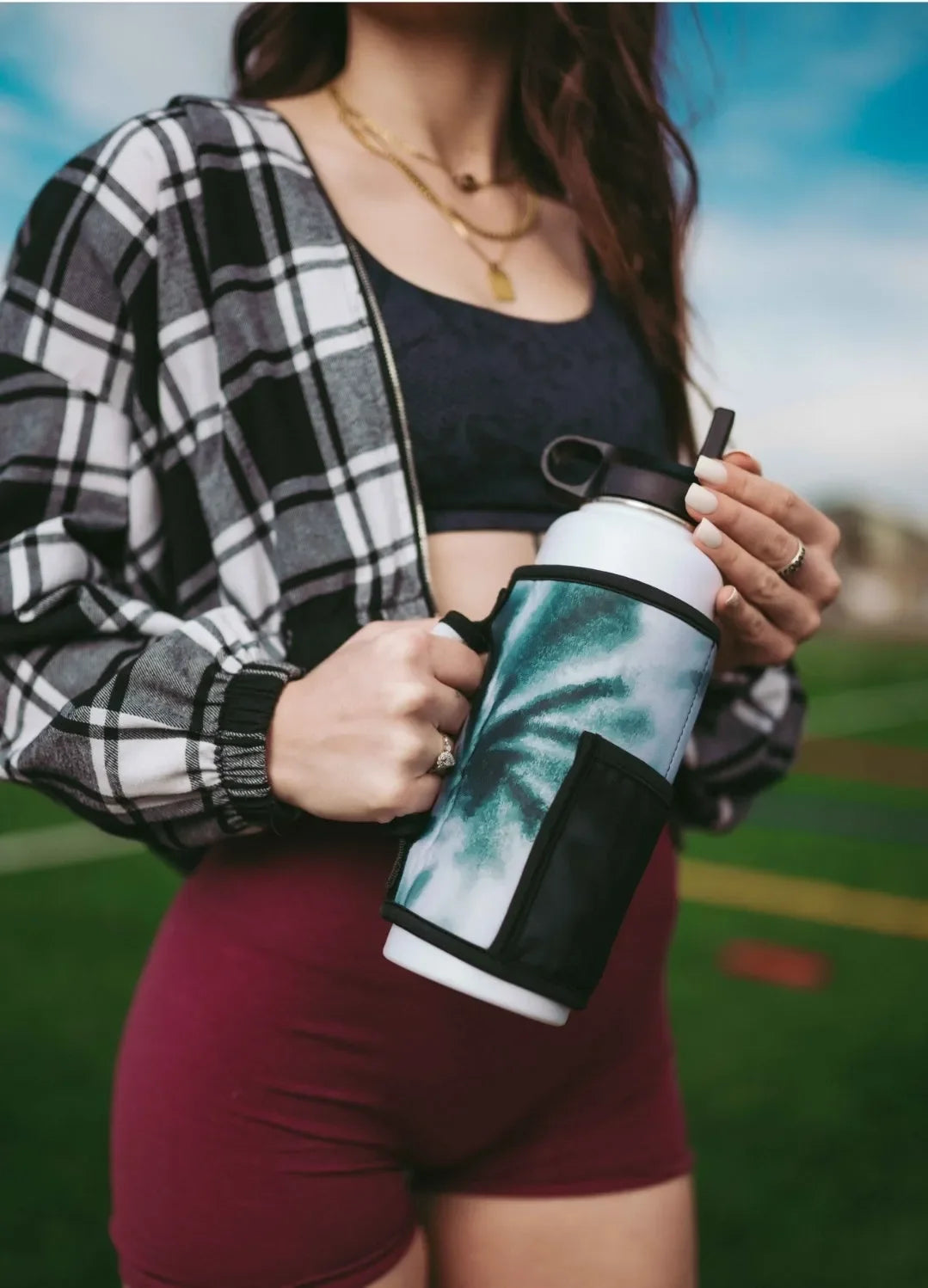 Water Bottle Stainless Steel Sleeve with Handle 40 Oz | Gallon Gear | Tye-Die Green/White/Black | Hot/Cold