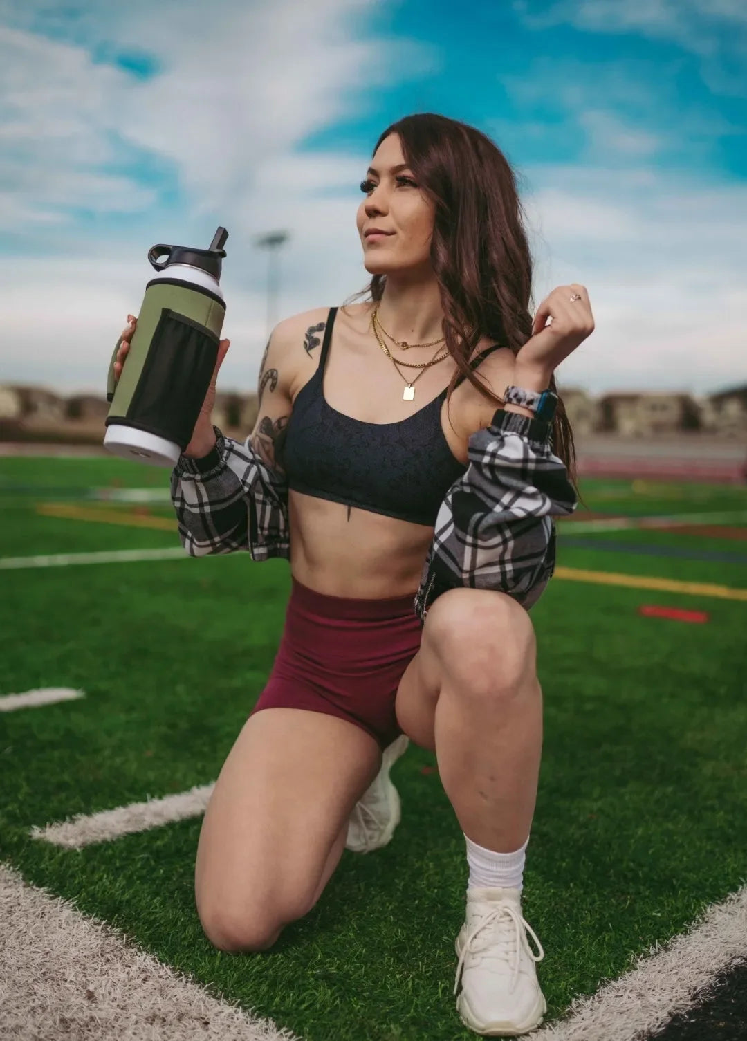 * IN STOCK * 2026 GALLON GEAR 40 OUNCE BOOTY | GYM WATER BOTTLE SLEEVE | NEOPRENE SLEEVE WITH CARRYING HANDLE (OLIVE)