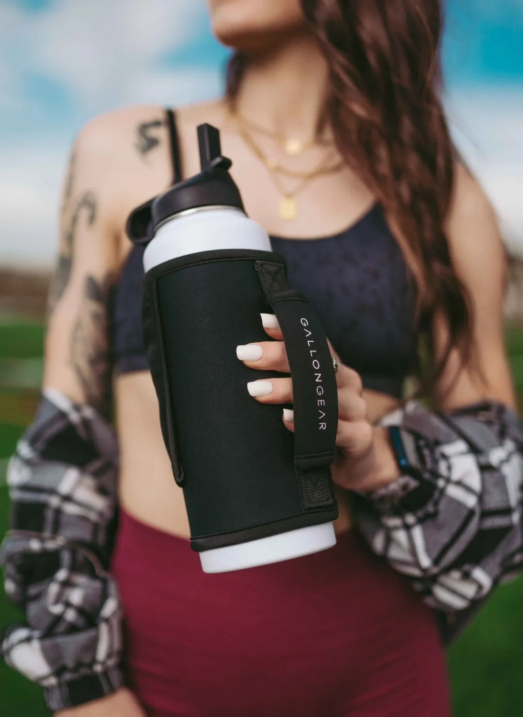* IN STOCK * 2025 GALLON GEAR 40 OUNCE BOOTY | GYM WATER BOTTLE SLEEVE | NEOPRENE SLEEVE WITH CARRYING HANDLE (BLACK)