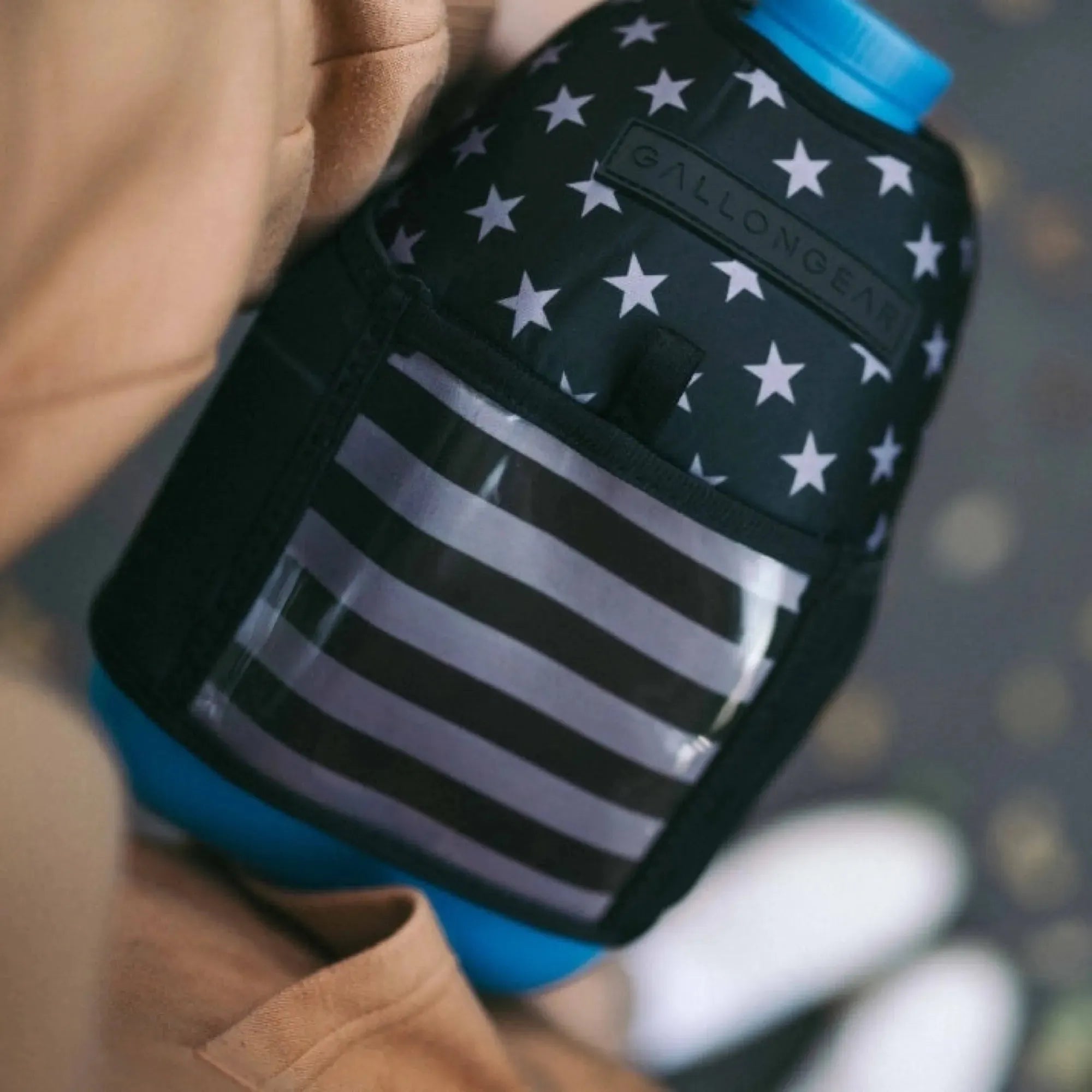 "2025" GALLON GEAR BOOTY 1 GALLON | GYM WATER BOTTLE SLEEVE (FLAG USA BLACK/GREY)