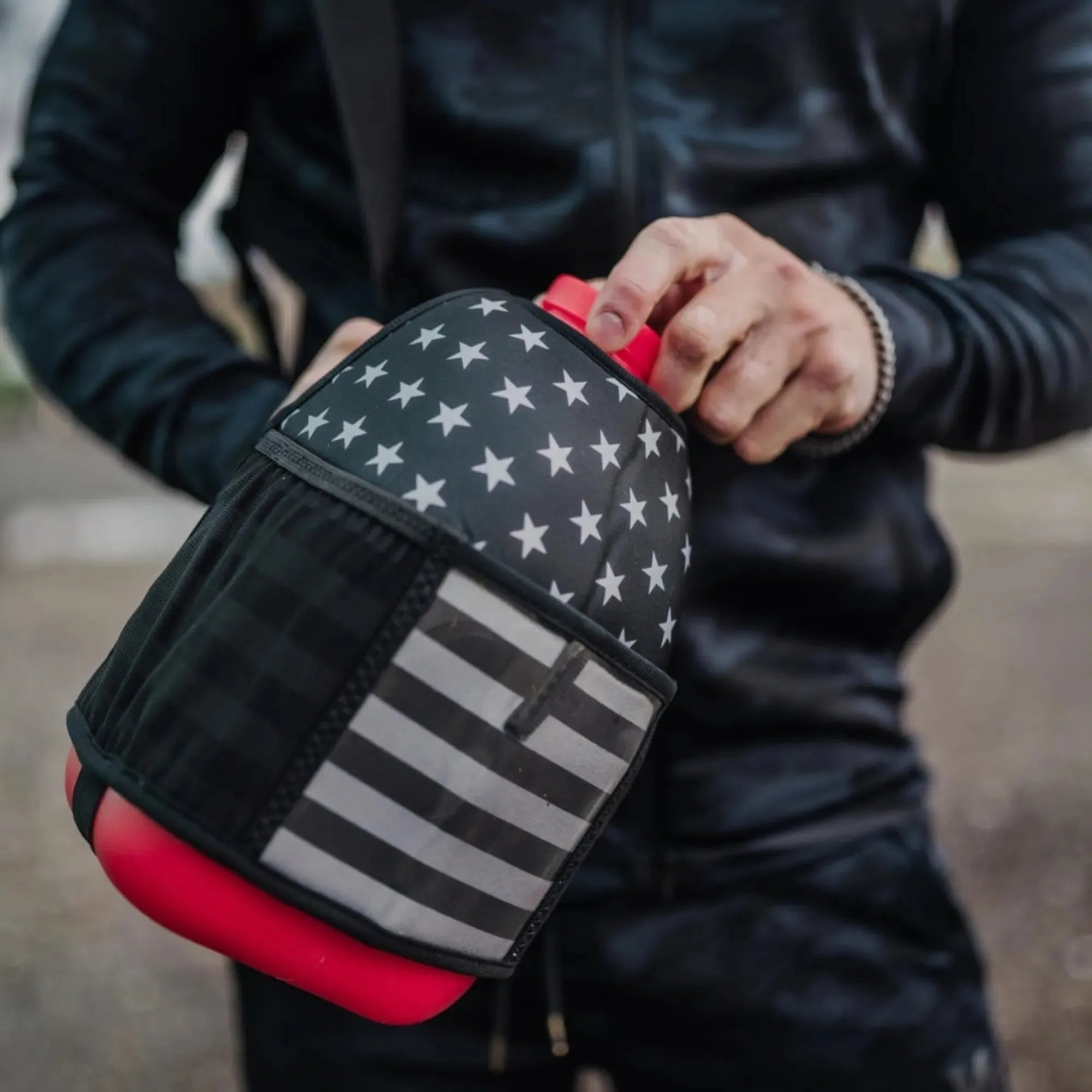 "2025" GALLON GEAR BOOTY 1 GALLON | GYM WATER BOTTLE SLEEVE (FLAG USA BLACK/GREY)